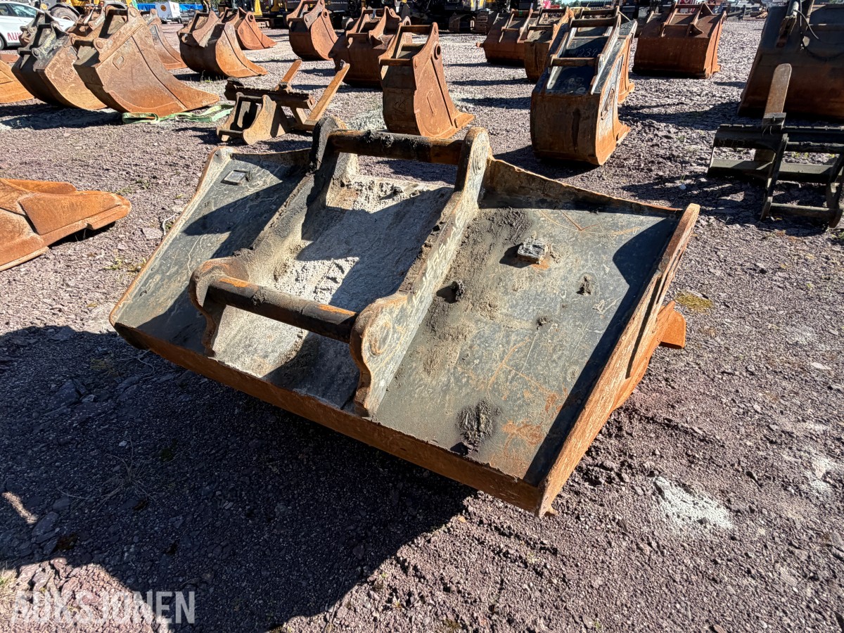 2022 Gjerstad Pusseskuffe S70 1100 Liter