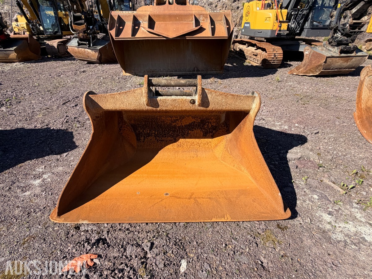 2022 Gjerstad Pusseskuffe S70 1100 Liter