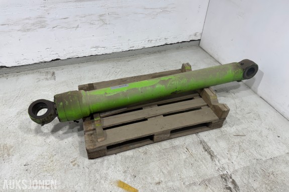 Sennebogen hydraulikksylinder trolig til 835 C