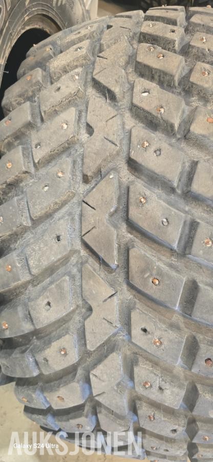 2019 Nokian TRI 2. 460-65-R24