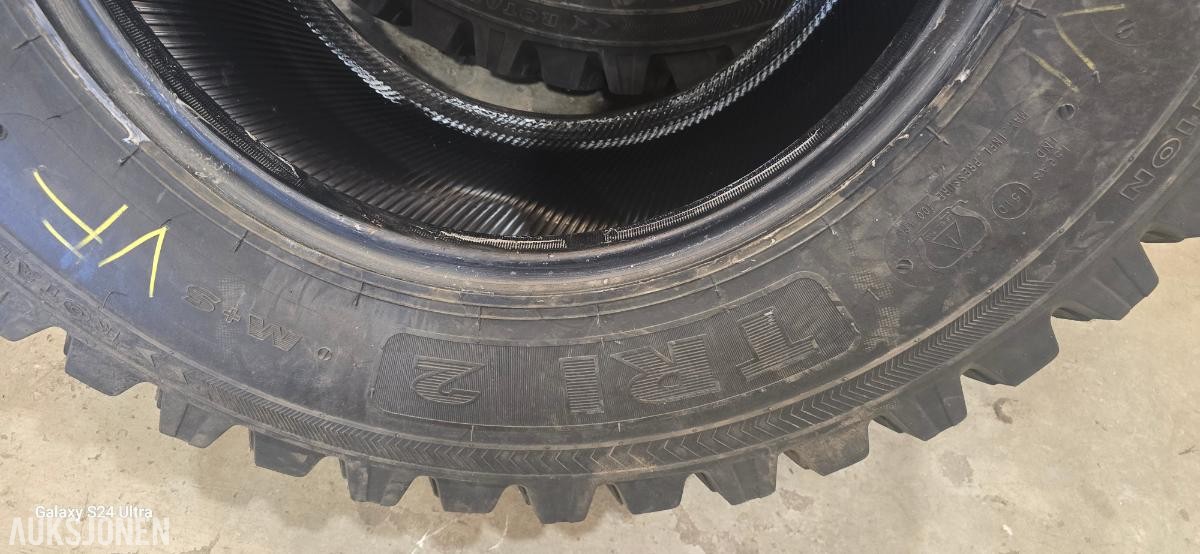 2019 Nokian TRI 2. 460-65-R24