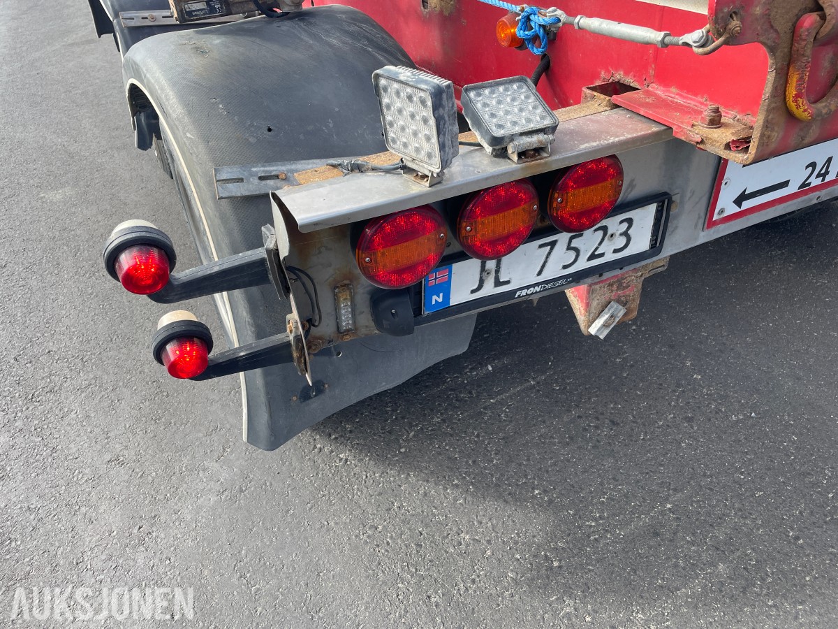 2015 Närko D4YS11T11 tømmerhenger med Exte banker