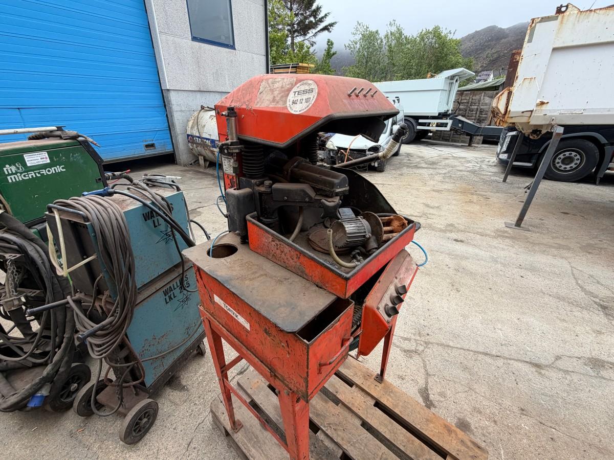 Grind-O-Matic/Twist 1200 borebitsliper