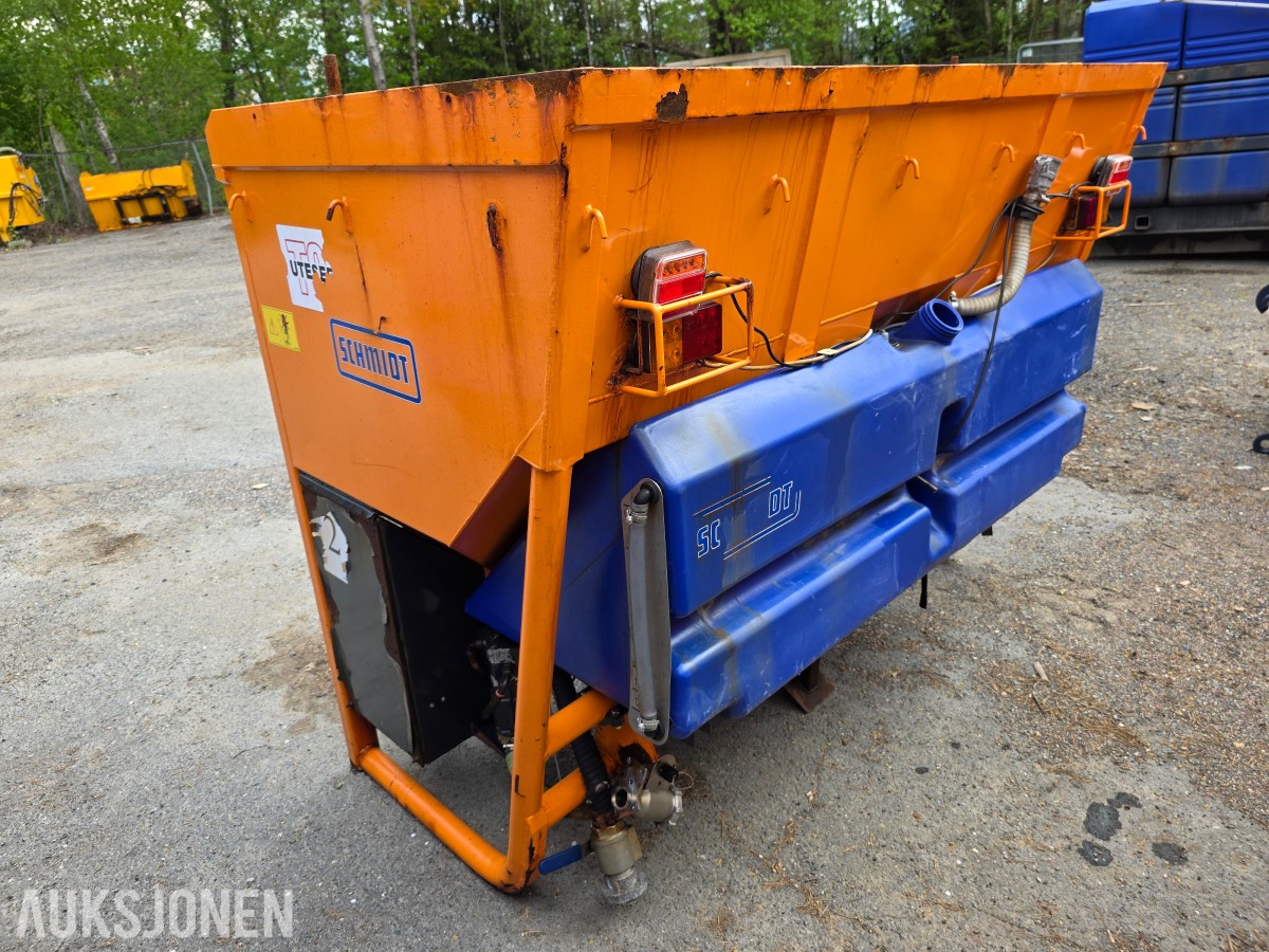 2018 Scmidt Traxos S15 VESN-490CS salt og sandspreder