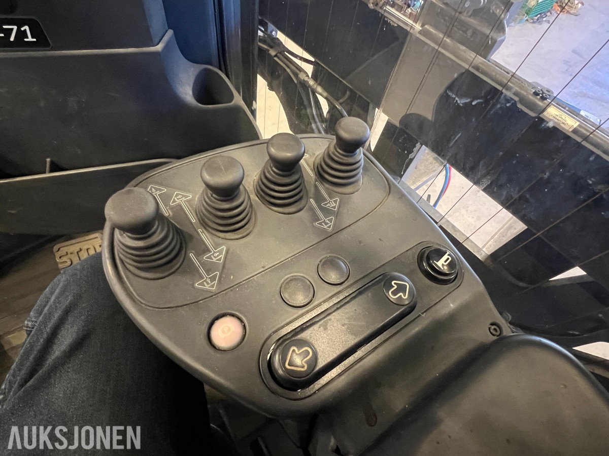 2020 Linde truck R16X