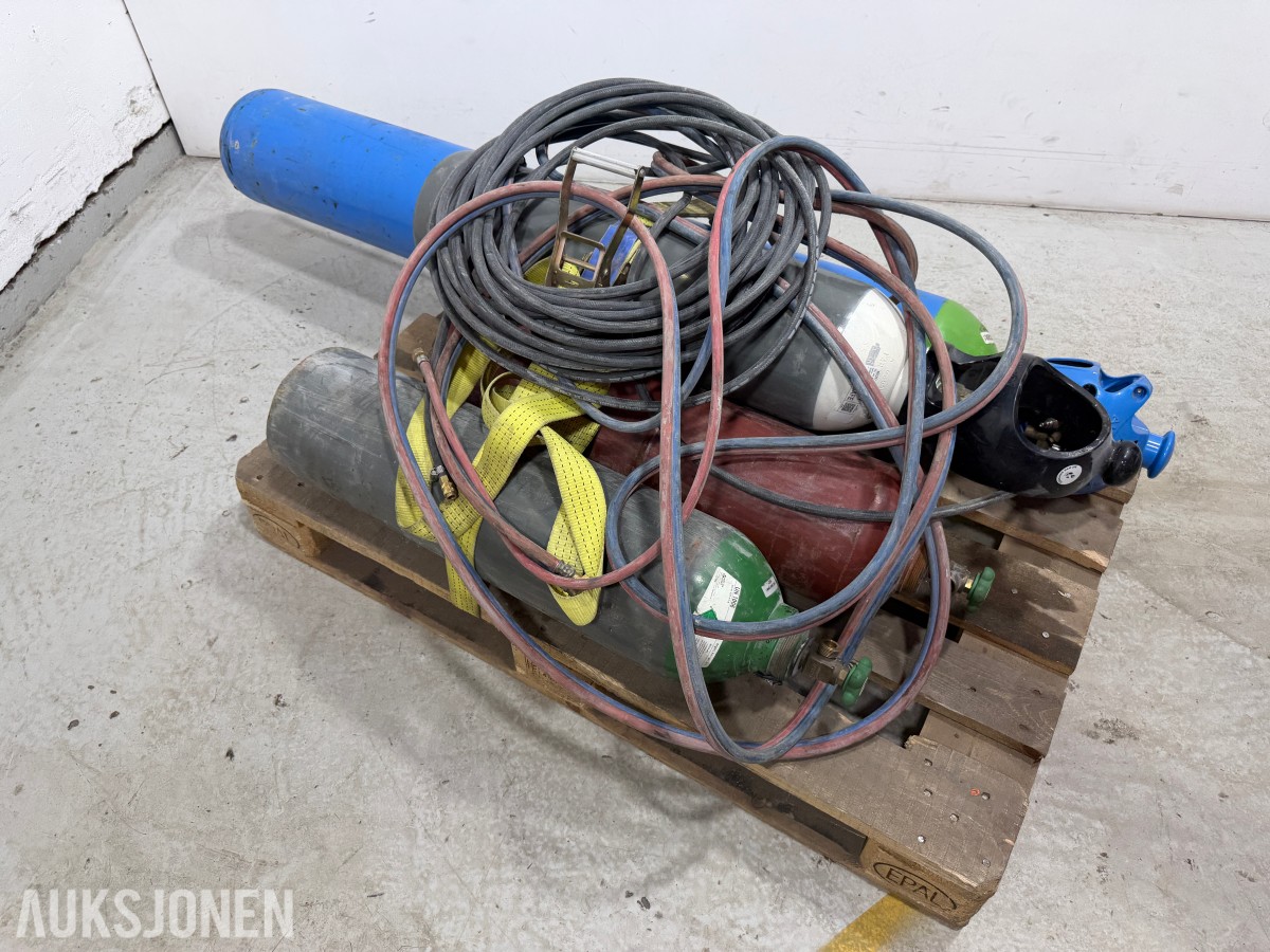 Gassflasker med argon og oksygen og tilbehør