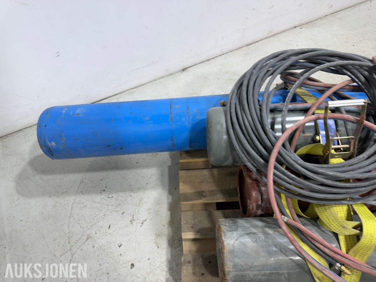 Gassflasker med argon og oksygen og tilbehør