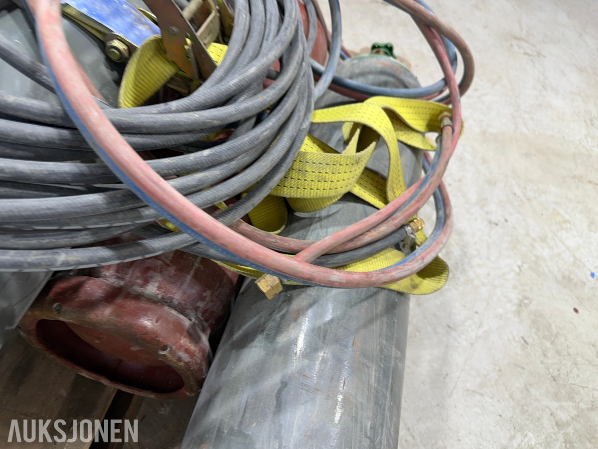 Gassflasker med argon og oksygen og tilbehør
