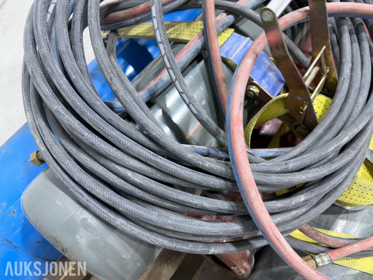 Gassflasker med argon og oksygen og tilbehør