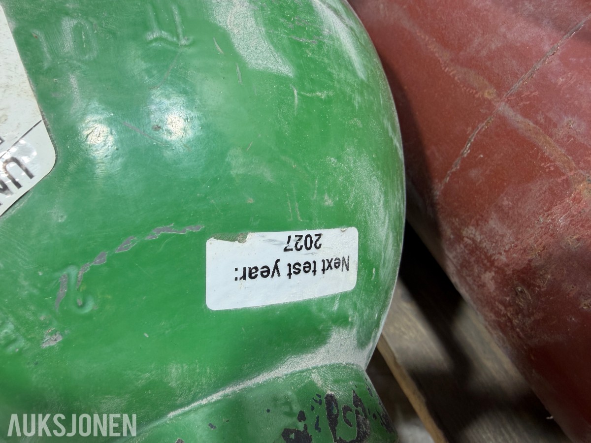 Gassflasker med argon og oksygen og tilbehør