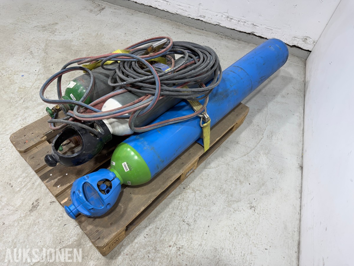 Gassflasker med argon og oksygen og tilbehør
