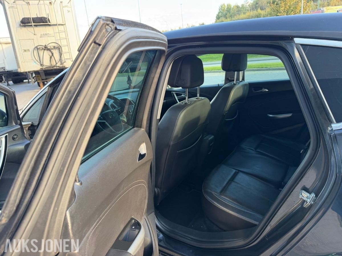 2012 OPEL ASTRA 2,0 CDTI | EU 11/2027 | NYLIG PÅKOSTET | SKINN