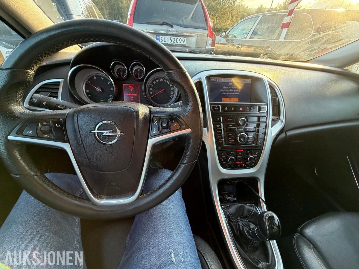 2012 OPEL ASTRA 2,0 CDTI | EU 11/2027 | NYLIG PÅKOSTET | SKINN