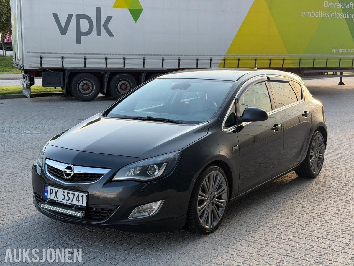 2012 OPEL ASTRA 2,0 CDTI | EU 11/2027 | NYLIG PÅKOSTET | SKINN
