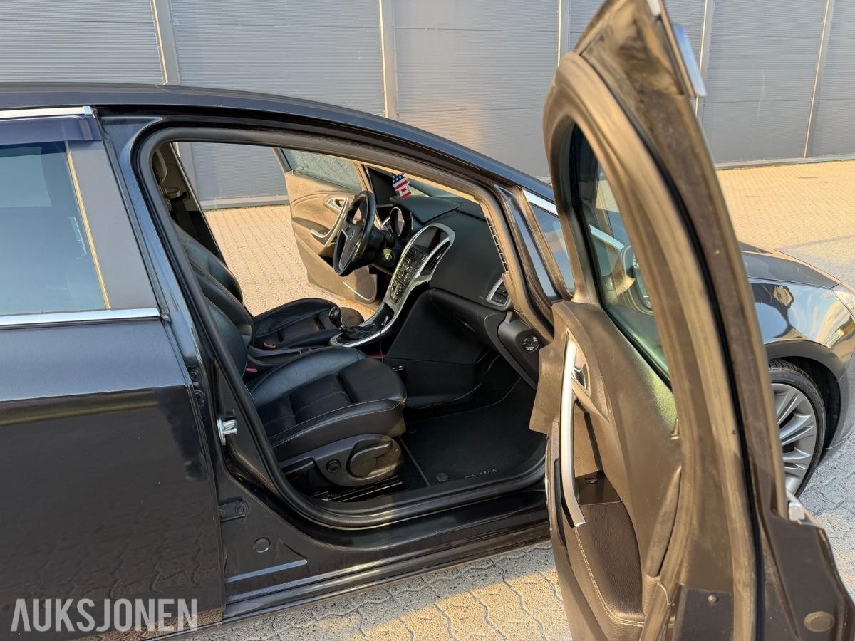 2012 OPEL ASTRA 2,0 CDTI | EU 11/2027 | NYLIG PÅKOSTET | SKINN