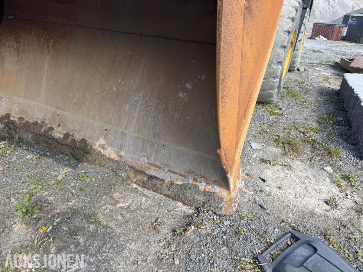 2018 Komatsu WA480-8 Hjullaster - Spakstyring - klargjort 3 funksjon