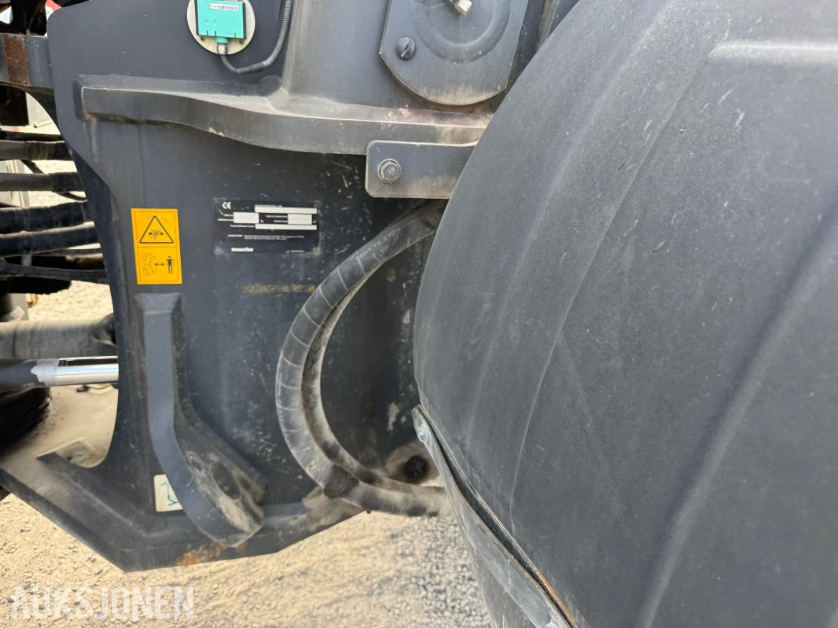 2018 Komatsu WA480-8 Hjullaster - Spakstyring - klargjort 3 funksjon