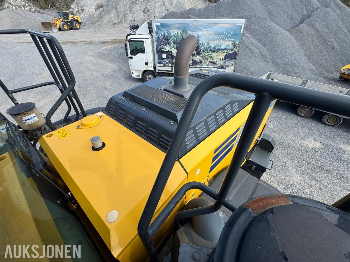 2018 Komatsu WA480-8 Hjullaster - Spakstyring - klargjort 3 funksjon
