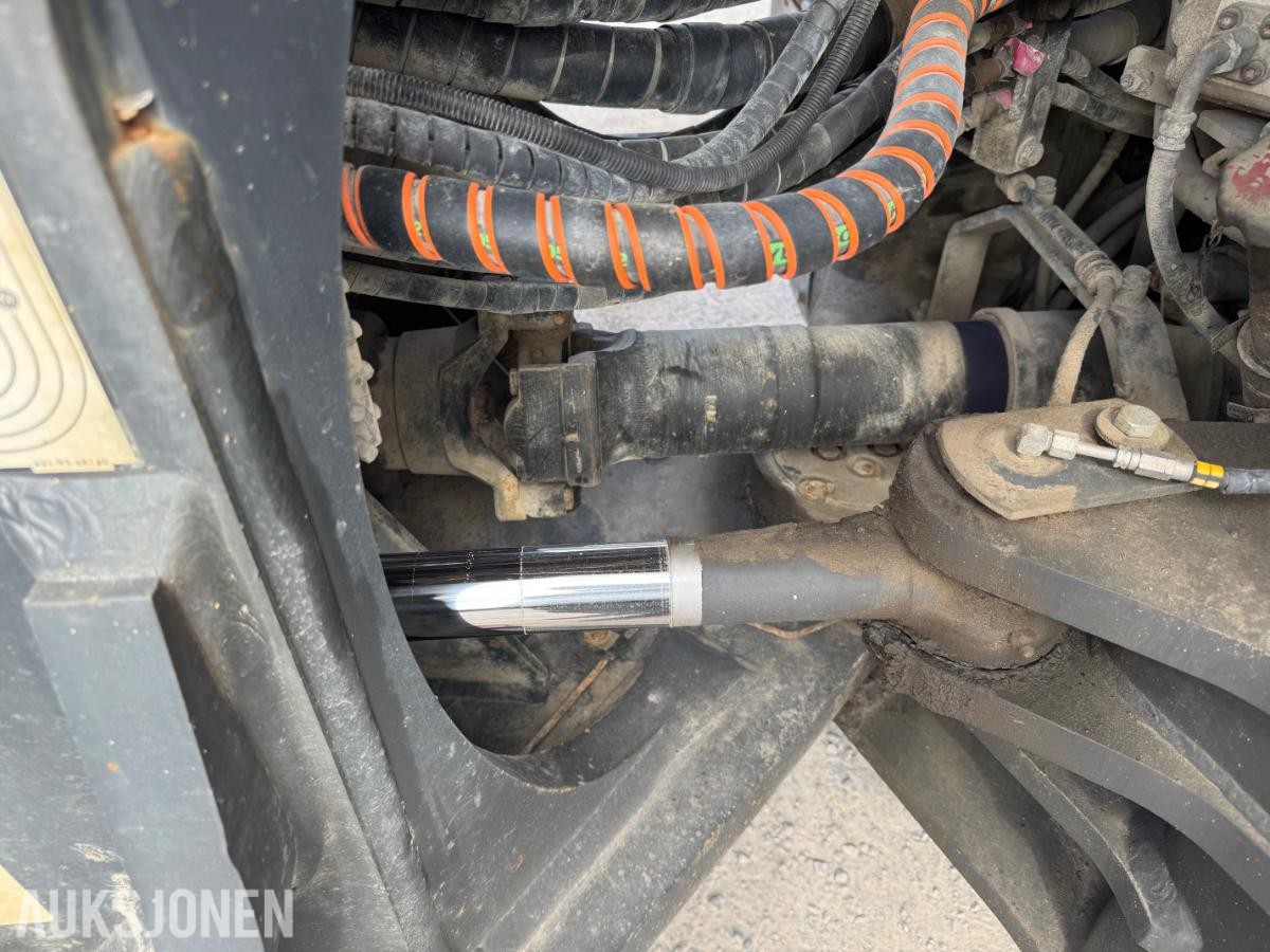 2018 Komatsu WA480-8 Hjullaster - Spakstyring - klargjort 3 funksjon