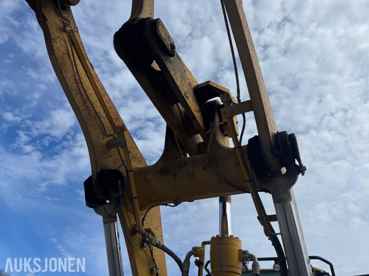 2018 Komatsu WA480-8 Hjullaster - Spakstyring - klargjort 3 funksjon
