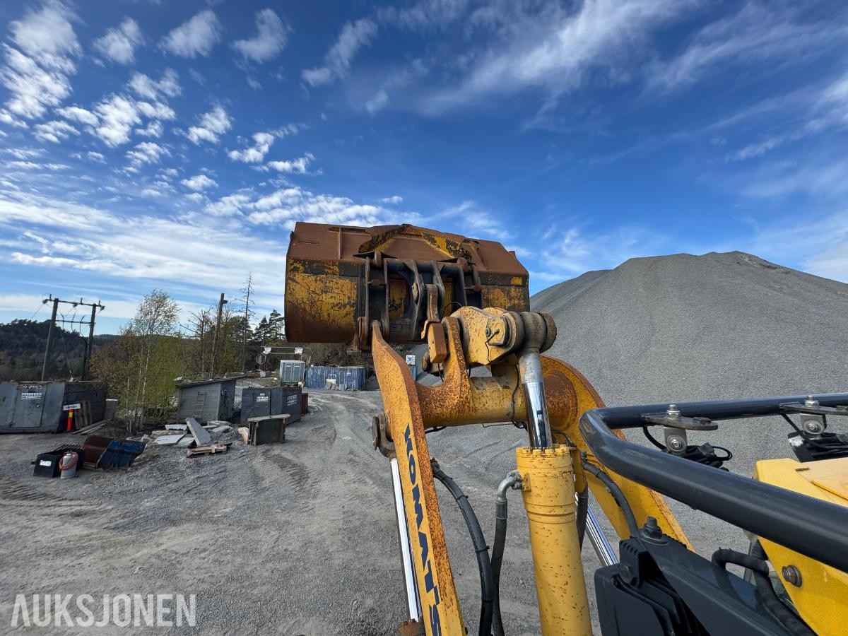 2018 Komatsu WA480-8 Hjullaster - Spakstyring - klargjort 3 funksjon