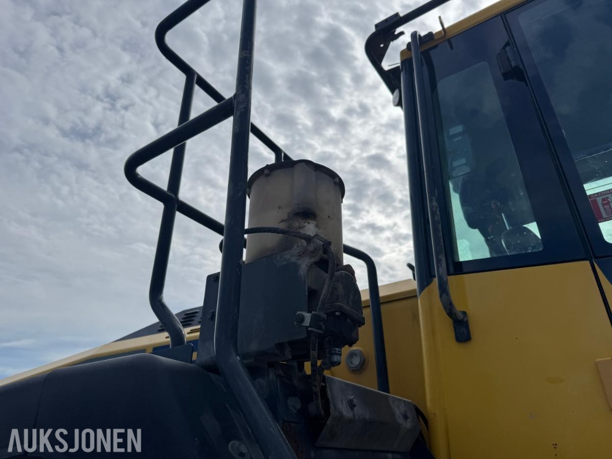 2018 Komatsu WA480-8 Hjullaster - Spakstyring - klargjort 3 funksjon