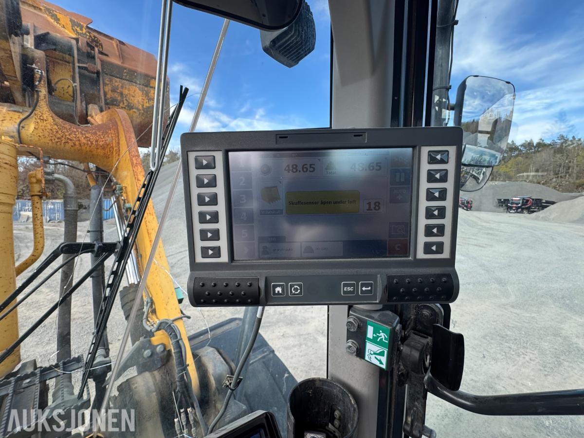 2018 Komatsu WA480-8 Hjullaster - Spakstyring - klargjort 3 funksjon