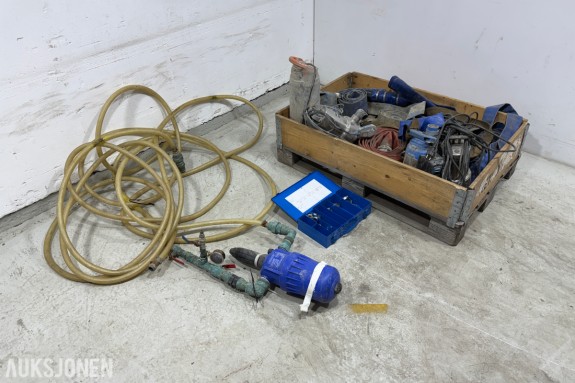 Diverse pumpe-, slange- og doseringsutstyr – Dosatron, Biltema, Altech m.m.