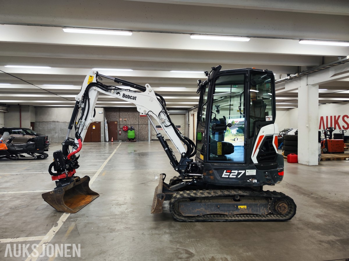 2024 Bobcat E27 Rototilt, 3 skuffer, klype,hamme,sentralsmøring