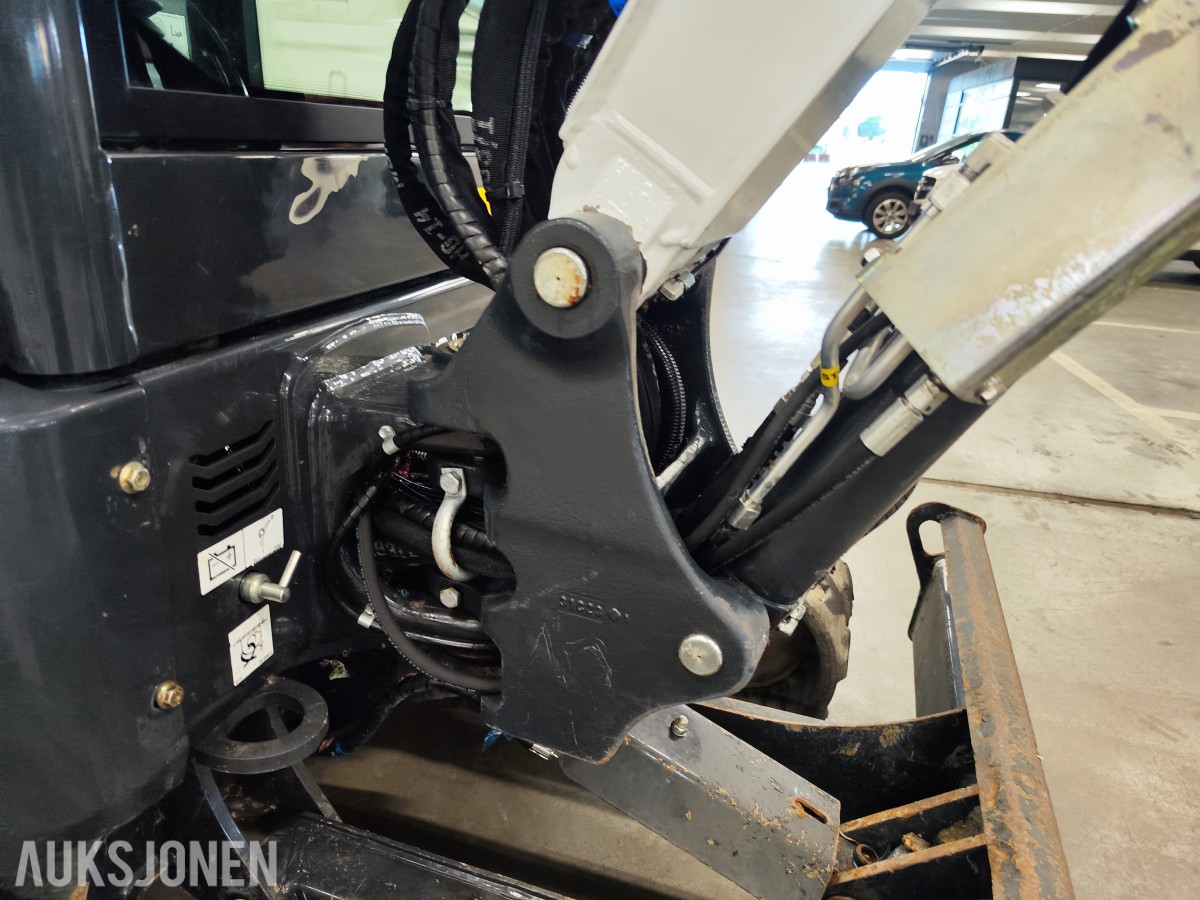 2024 Bobcat E27 Rototilt, 3 skuffer, klype,hamme,sentralsmøring