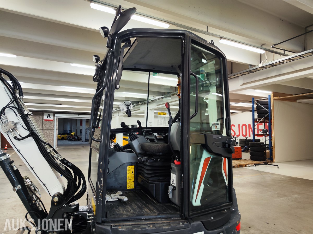 2024 Bobcat E27 Rototilt, 3 skuffer, klype,hamme,sentralsmøring