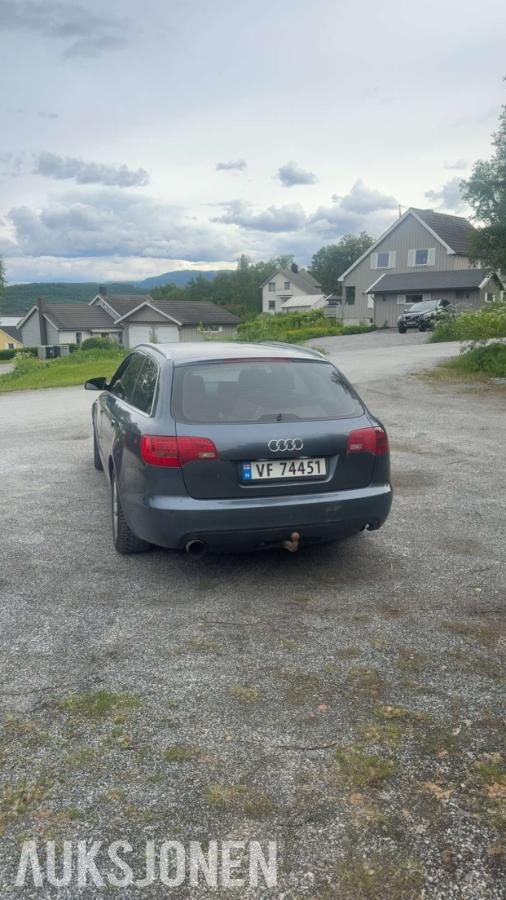 2006 Audi A6 2.7 179hk QUATTRO automat cruisekontroll hengerfeste navigasjon  skinn