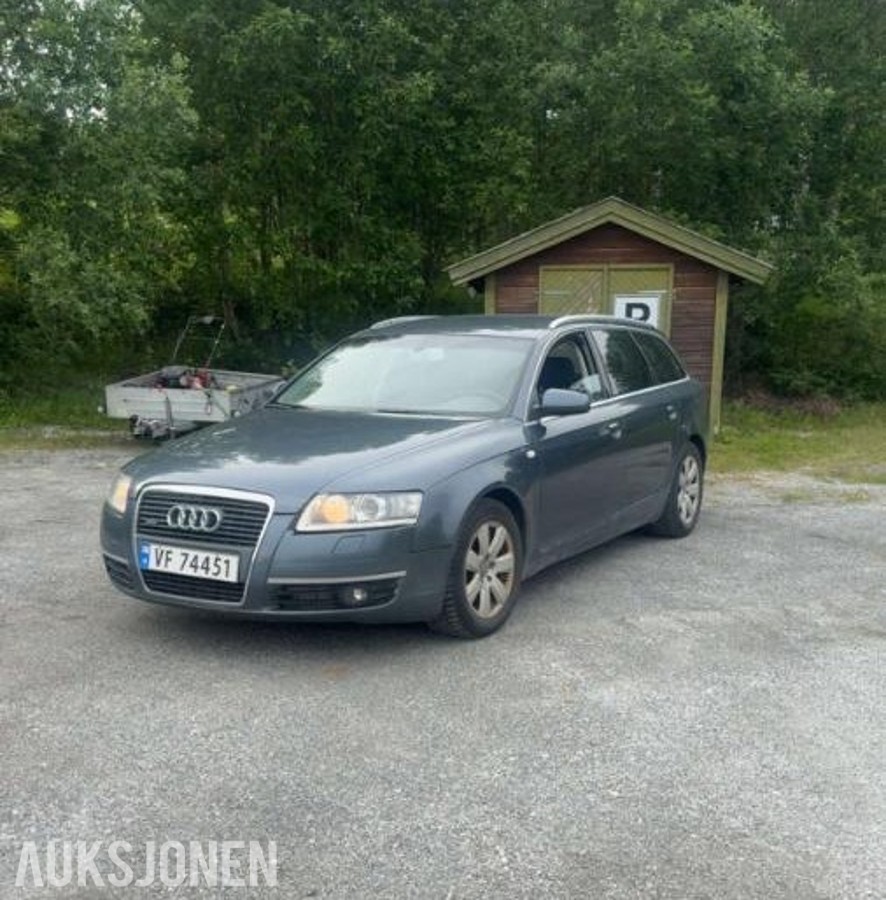 2006 Audi A6 2.7 179hk QUATTRO automat cruisekontroll hengerfeste navigasjon  skinn