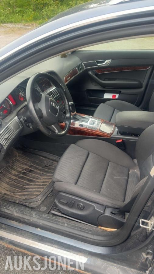 2006 Audi A6 2.7 179hk QUATTRO automat cruisekontroll hengerfeste navigasjon  skinn
