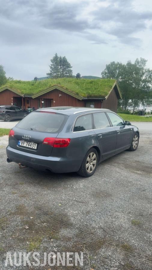 2006 Audi A6 2.7 179hk QUATTRO automat cruisekontroll hengerfeste navigasjon  skinn