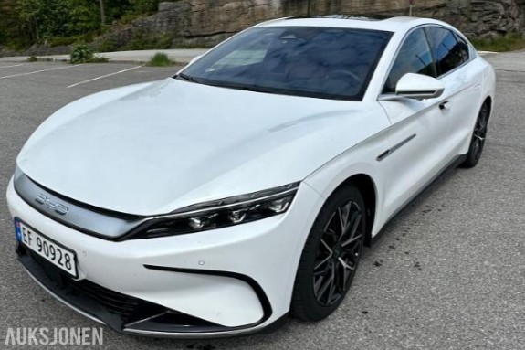2023 BYD HAN Executive AWD Elektrisk Brunt Nappa Skinn Panorama Glasstak Dynaudio