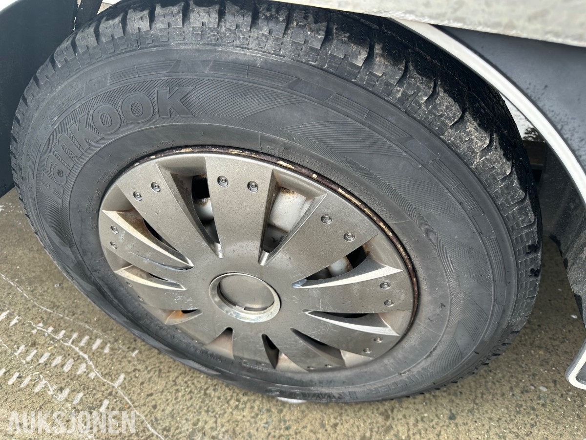 Ford Transit BILTRANSPORTER VINSJ HENGERFESTE 6 SETER
