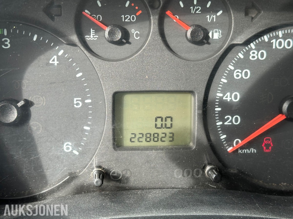 Ford Transit BILTRANSPORTER VINSJ HENGERFESTE 6 SETER