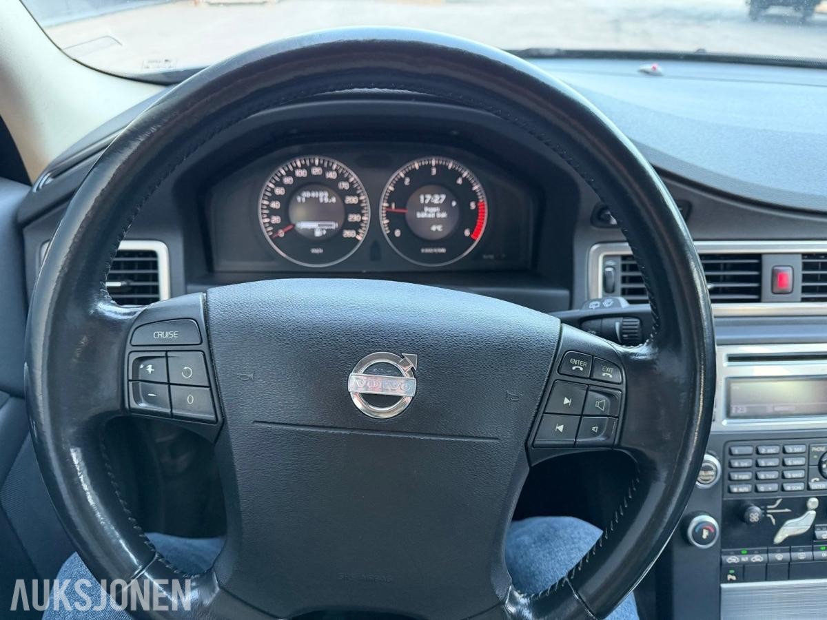 2008 VOLVO V70 2.0D MANUELL – SKINNSETER – HENGERFESTE