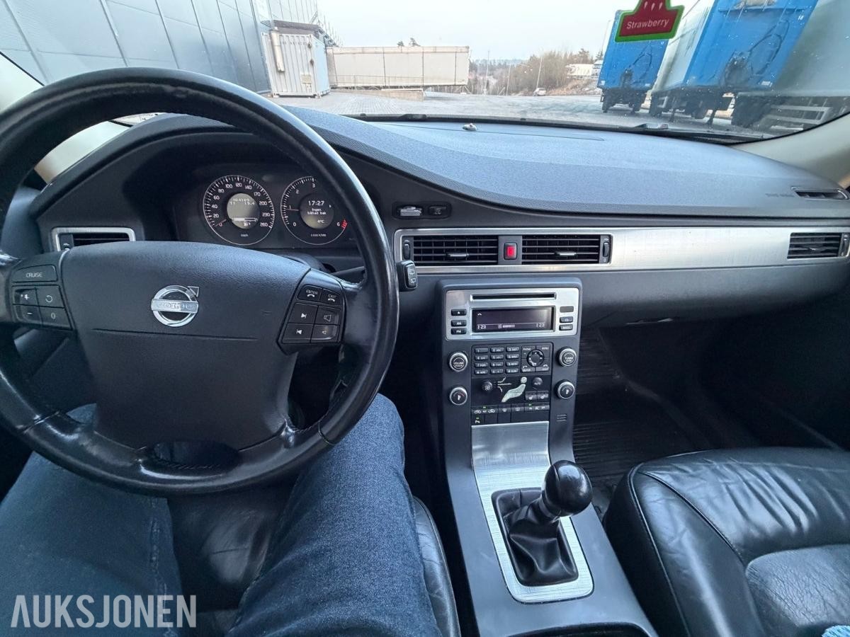 2008 VOLVO V70 2.0D MANUELL – SKINNSETER – HENGERFESTE