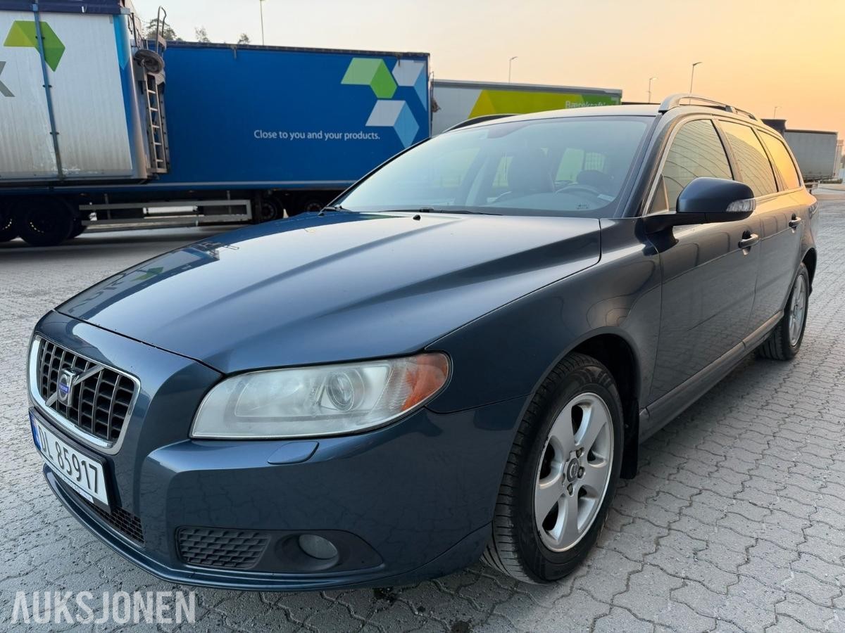 2008 VOLVO V70 2.0D MANUELL – SKINNSETER – HENGERFESTE