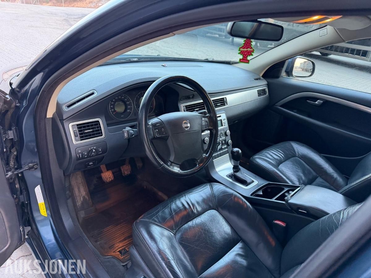2008 VOLVO V70 2.0D MANUELL – SKINNSETER – HENGERFESTE
