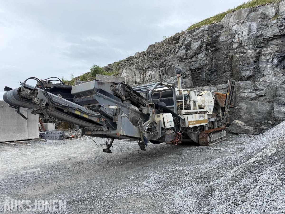 2008 Metso Lokotrack LT106S knuseverk med hengersikt – Reparasjonsobjekt