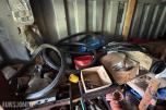 Container med rørdeler og diverse