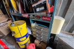 Container med rørdeler og diverse