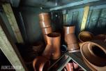 Container med rørdeler og diverse