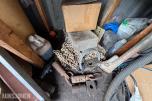 Container med rørdeler og diverse