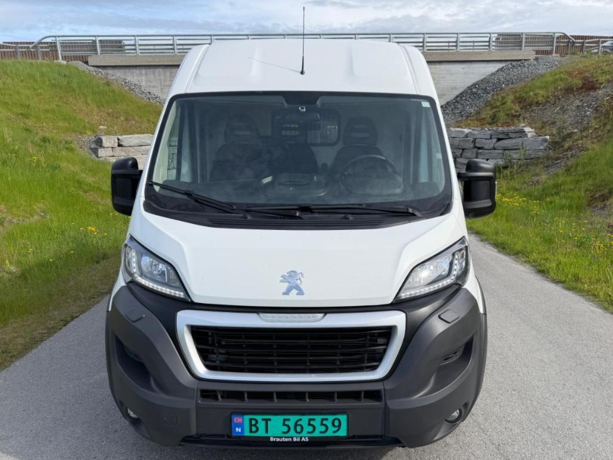 2016 Peugeot Boxer, 2.0-131 Med lift, 32000km
