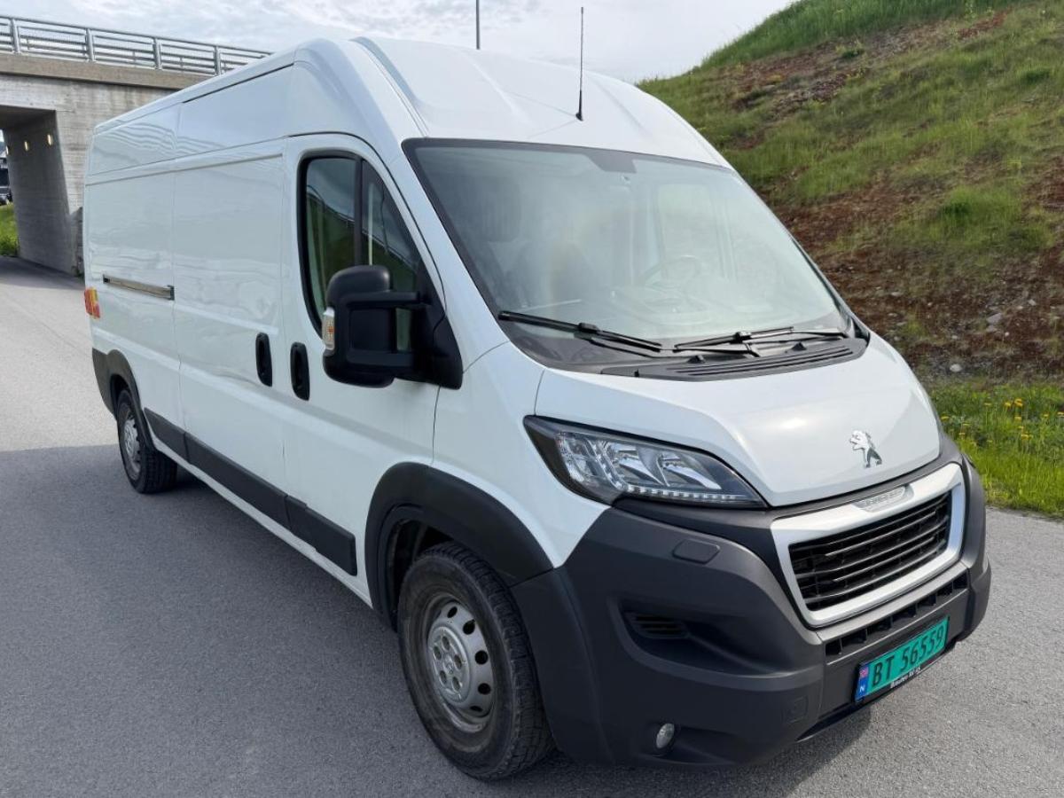 2016 Peugeot Boxer, 2.0-131 Med lift, 32000km