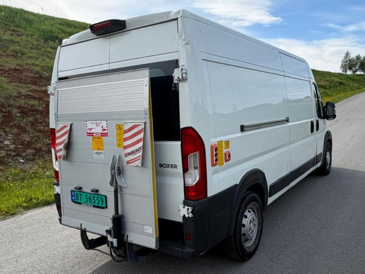 2016 Peugeot Boxer, 2.0-131 Med lift, 32000km